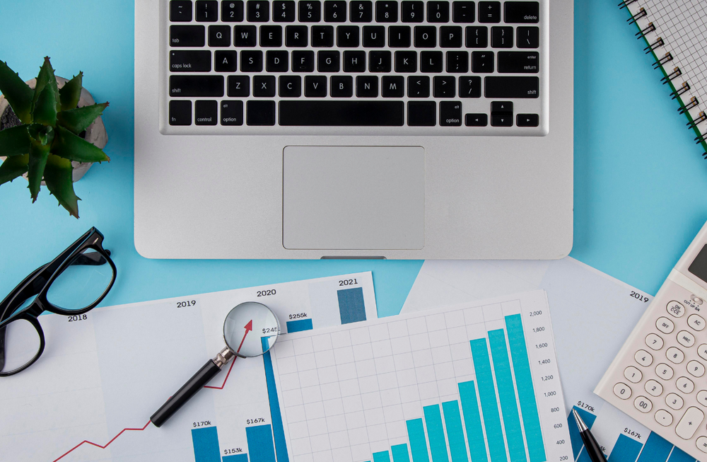 10 LinkedIn Analytics Tools for Tracking, Reporting, and Optimizing Performance